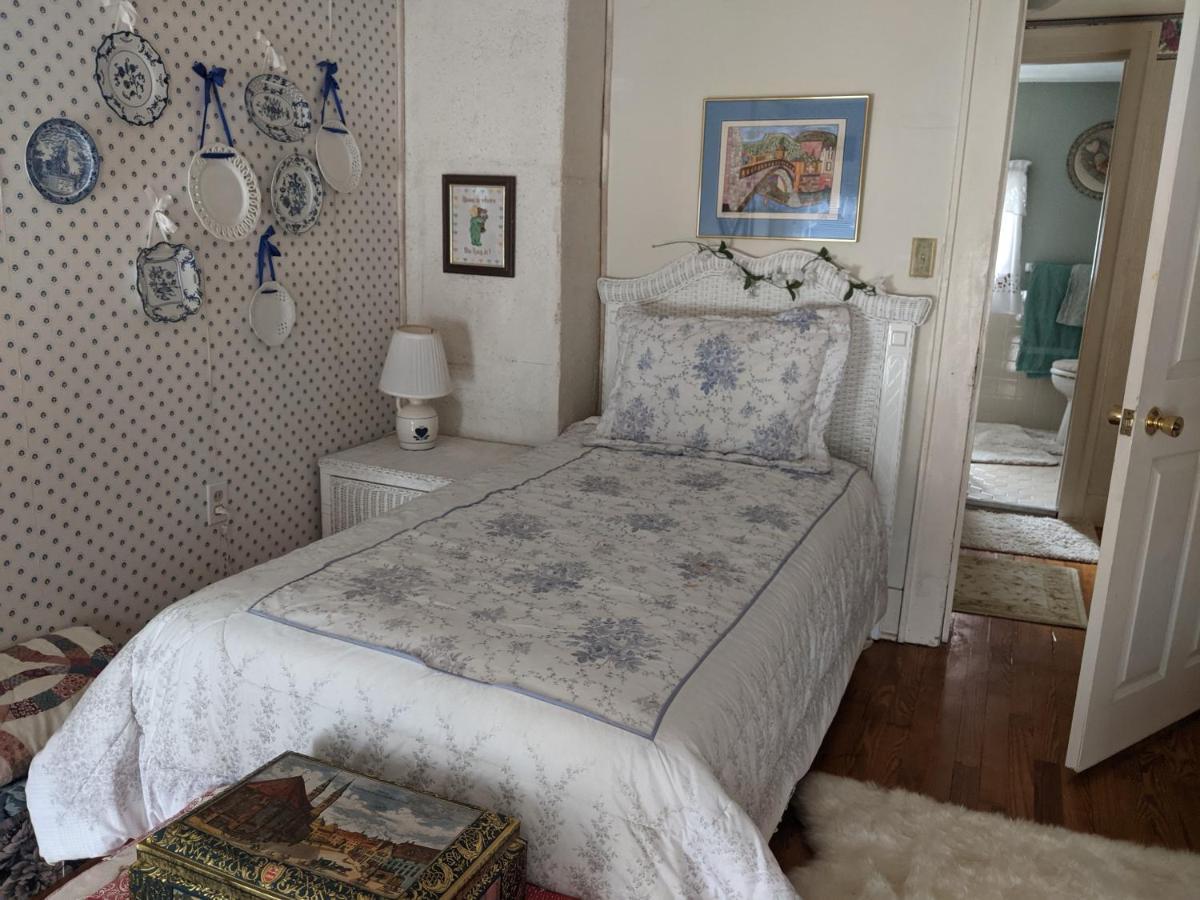 Baylies Home Tully Экстерьер фото